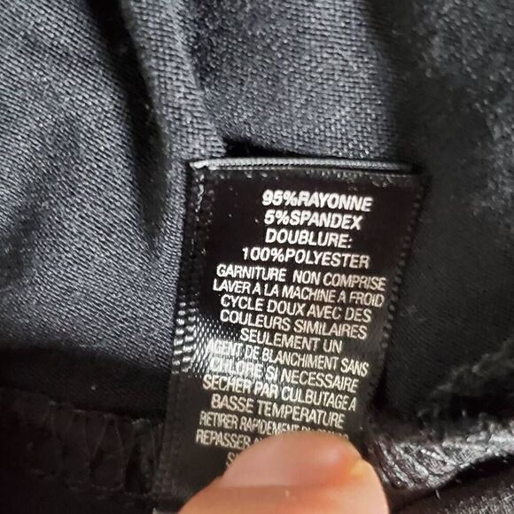 Black Sheer Hem Layered Short Sleeve Tunic Size M (Made to Make You Feel Pretty) - Picture 6 of 8